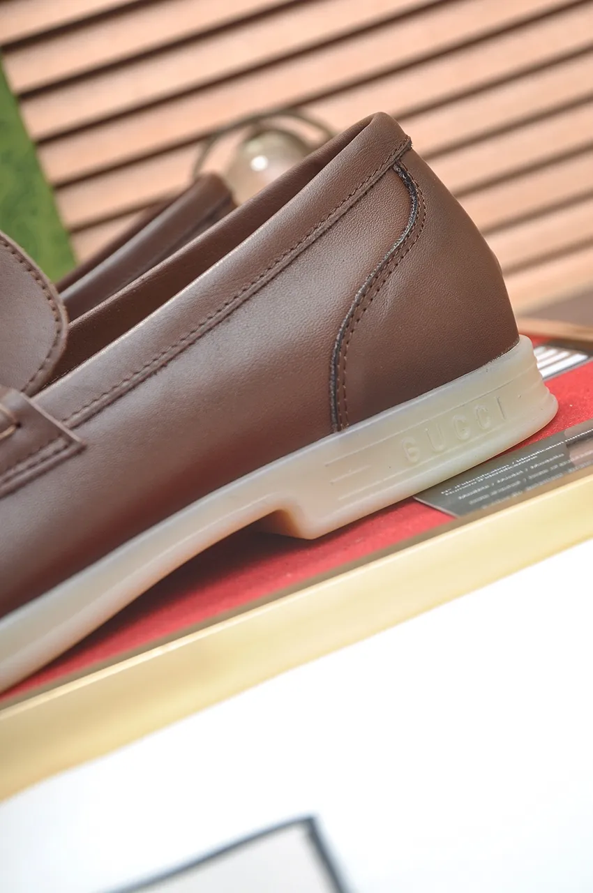 Men's shoes 💰440💶【GUCCI】 (High-end Niuli) New 🍀Gucci* - top version Gucci classic casual leather shoes! It is made of imported original cowhide and has a comfortable first layer of cowhide lining! Original wear-resistant rubber outsole! High quality products! Code number 38-44!